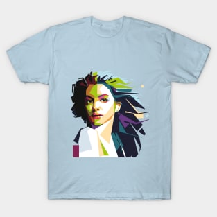 Anne Hathaway Portrait T-Shirt